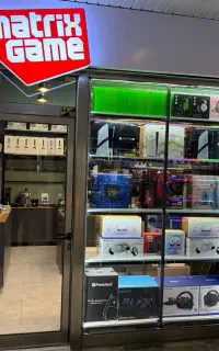 همکار خانم در حیطه تولید محتوا و فروش