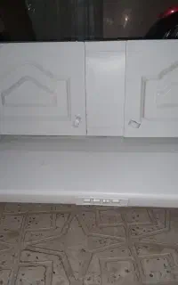 هود آشپزخانه کاملا سالم وتمیز