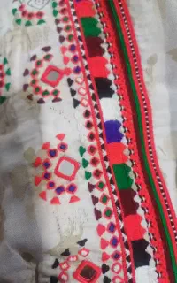 آینه میدوزم