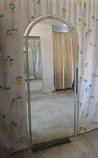 آینه قدی قوس‌دار ۱۸۰×۸۰مناسب آرایشگاه و منزل