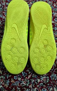 کفش و شلوار