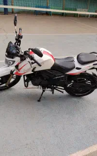 آپاچی 200