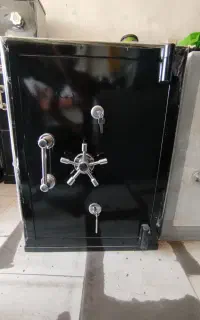 خرید گاو صندوق نسوز