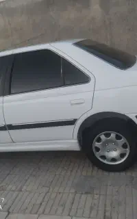پژو پارس سفید