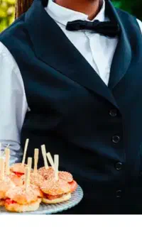 کار در تالار عروسی جهت پذیرایی