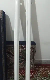 دو عدد مهتابی به همراه پایه