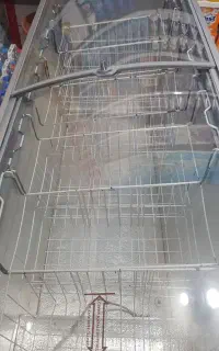 یخچال بستنی