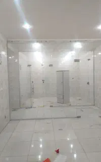 سه مغازه بزرگ دریک پاساژ خیابان بازار