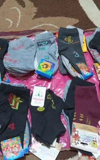 جوراب بچه گانه سه تاش صد 12تا سه تا هست