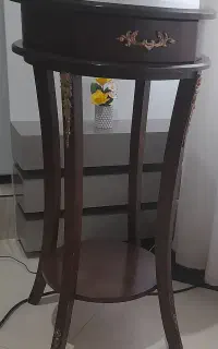 میز تلفن در حد نو