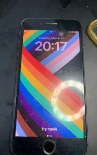 آیفون 8Plus 64G