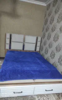 تخت ومیزارایش