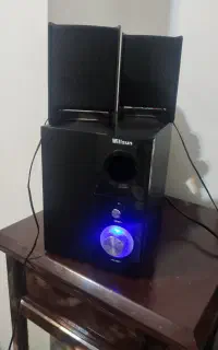 باند و  اسپیکر