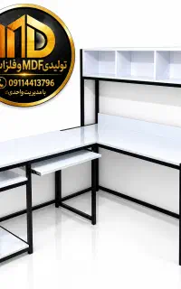 میز تحریر ترکیب فلز و چوب انتیک