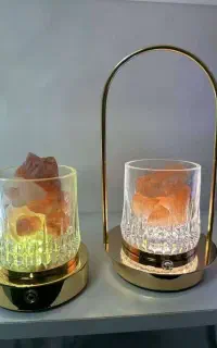 چراغ خواب لمسی سنگ نمک مدل مدرن پایه طلایی