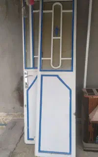 درب حال ورودی ساختمان
