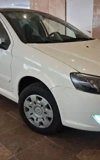 رانا سقف شیشه