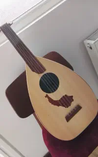 ساز بربط یا عود