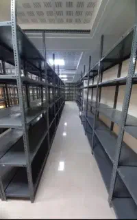 قفسه چهارپایهه دار