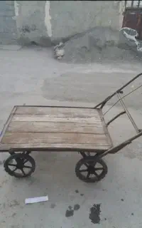 گاری چرخ دستی