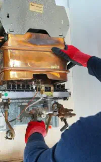 تعمیر و سرویس تخصصی آبگرمکن دیواری در محل