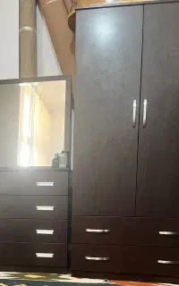 کمد و دراور و آینه