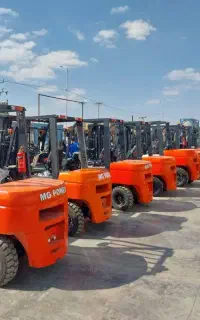 لیفتراک در انواع تناژ 6و4 سیلندر