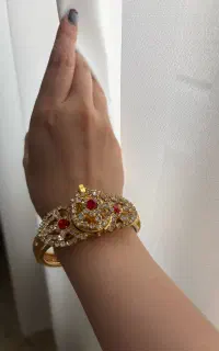 ساعت و دستبند مجلل و شیک