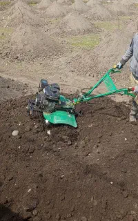 خدمات باغ انواع دستگاه ها.چمن زن.سم پاش.کولتیواتور
