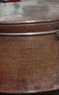 دیگ بزرگ مسی قدیمی نو و‌ محکم