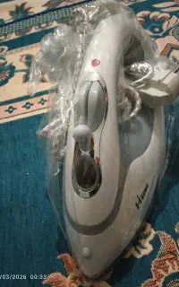 یک عدد اتوبخار نوداخل کارتن گارانتی ندارد متن رو ب