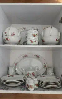 سرویس  چینی گلسرخ
