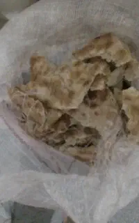 نان خشک تمیز