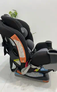 صندلی خودرو کودک مدل گراکو