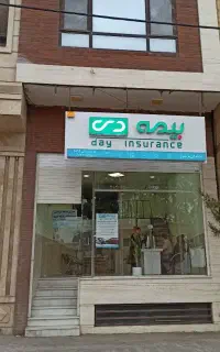 فروش ساختمان سه‌طبقه تجاری‌ـ‌مسکونی در خیابان امام