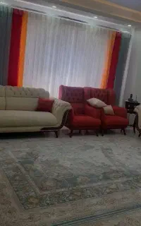 پرده دکوراتیو مجلسی چندلایه شیک و سالم در حد نو