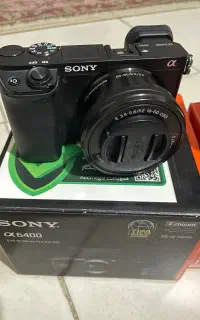 دوربین 6400 سونی در حد نو با لنز 85 سونی