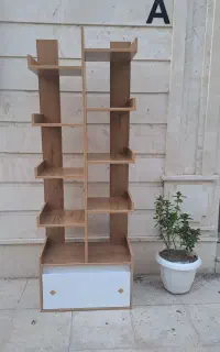 کنابخانه چوبی