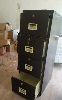 فایل فلزی