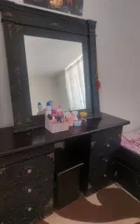 تخت خواب و سرویس میز آینه ست