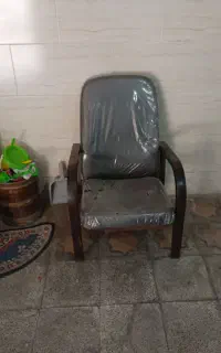 ۶ عدد صندلی فلزی سفارشی درحد نو