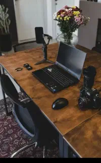 تیم برای تولید محتوا(خانم)