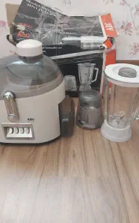 آبمیوه گیری سه کاره کاملا سالم کم استفاده شده