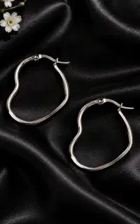 گوشواره و گردنبندقلبی مناسب کادودادن