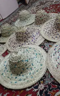 کلاه و زنبیل حصیری
