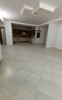 آپارتمان حاشیه خیابان شریعتی حوالی تقاطع کمال
