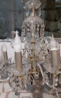 دو عدد لوستر آنتیک چک کریستالی 8 و 6 شاخه