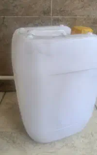 بیست لیتری خالی