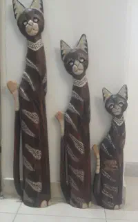 مجسمه چوبی