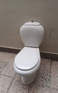 توالت فرنگی کرد
